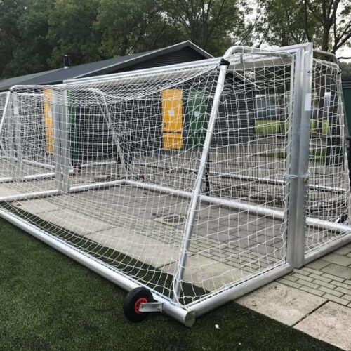 Voetbaldoel met geïntegreerd gewicht, 70kg. Veiliger kan bijna niet.